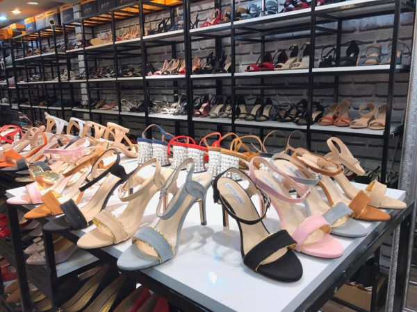 Bán buôn giày dép nữ giá rẻ tphcm