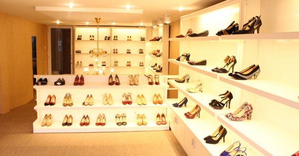 Tìm đến xưởng bán buôn giày dép cao cấp