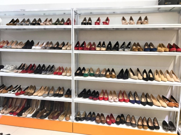 Tìm địa chỉ mua giày dép nữ hàng việt nam xuất khẩu